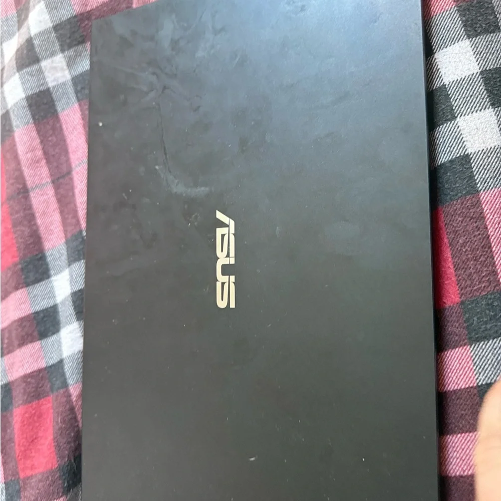 ASUS Laptop with Black Keyboard
